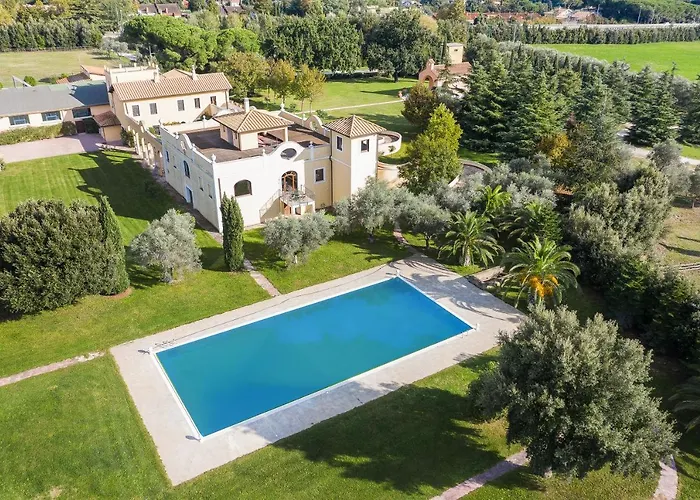 Amazing Villa Baccanello