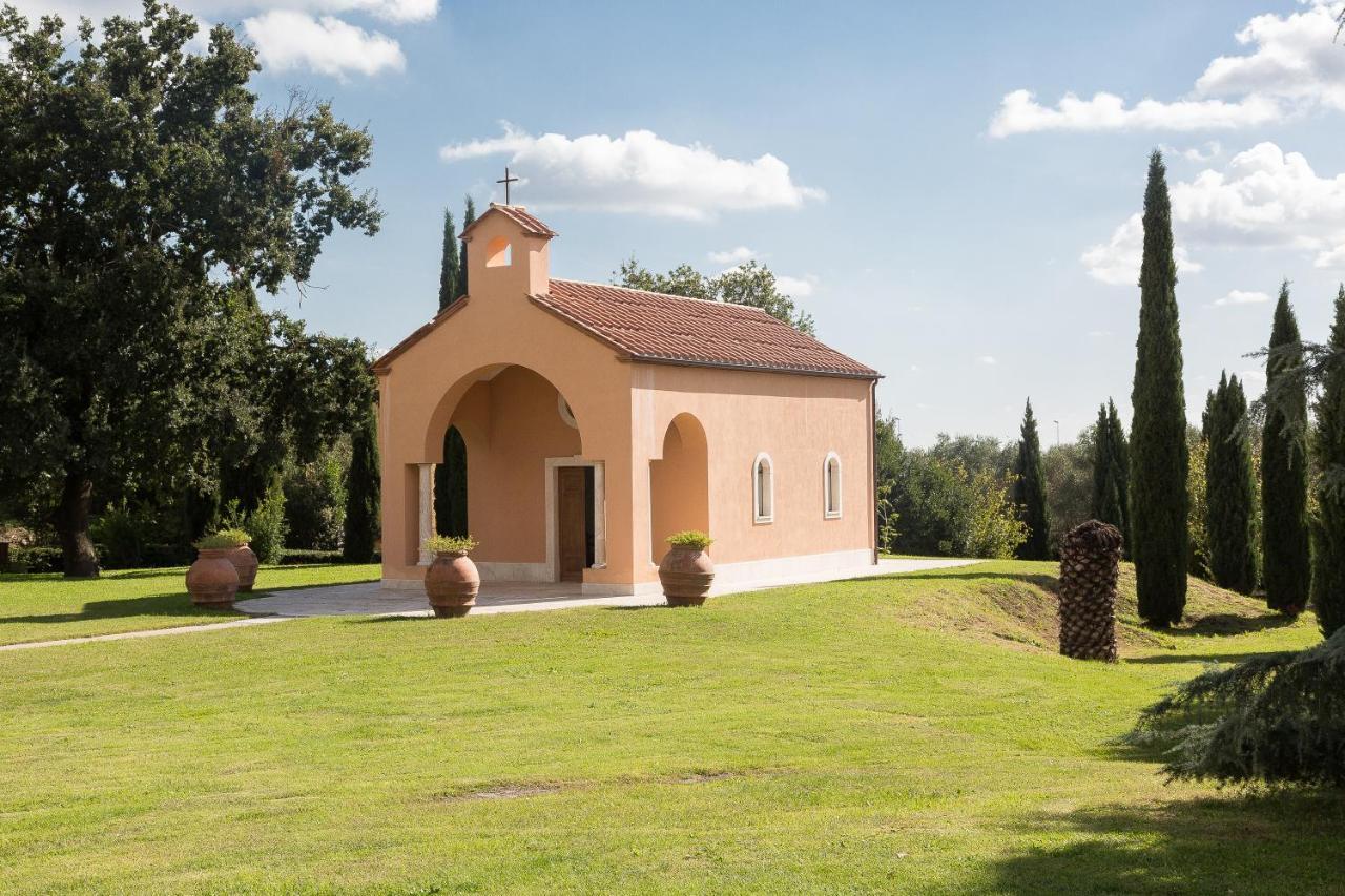 Amazing Baccanello Villa